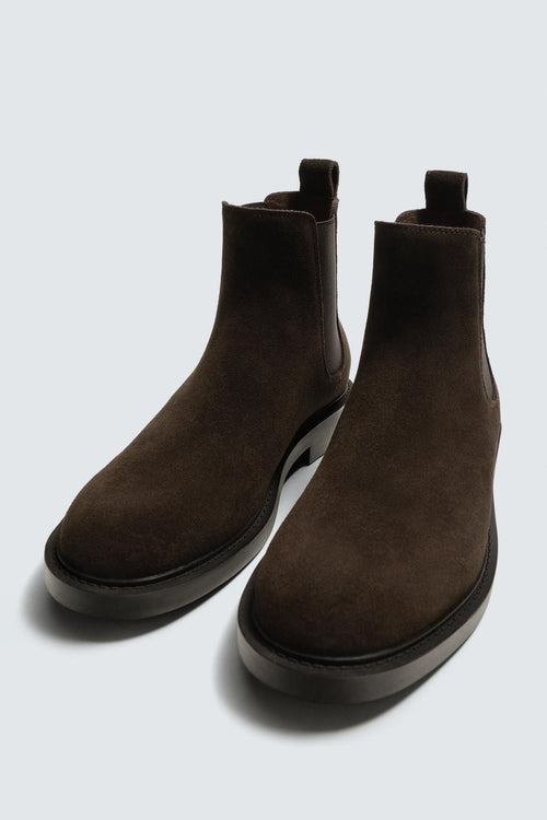 LEATHER CHELSEA BOOTS